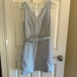 J. Crew sear sucker dress with belt. Women’s size 8.